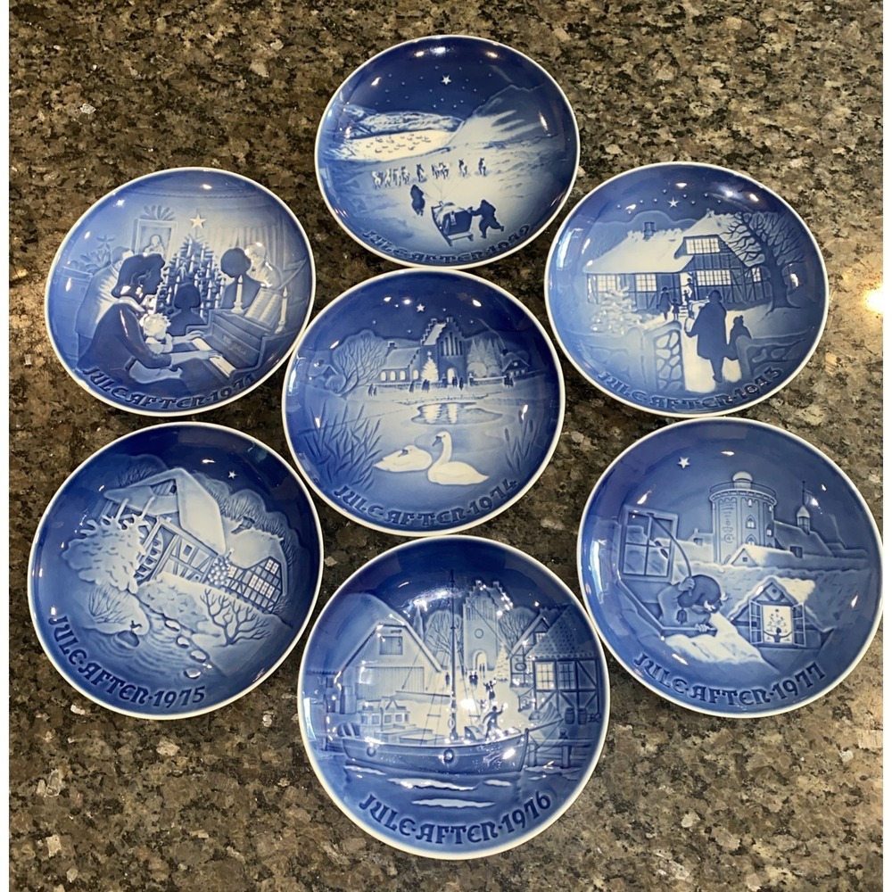 Bing & Grondahl B & G Christmas‎ Collectors Denmark Porcelain Set 1974-1977 MINT